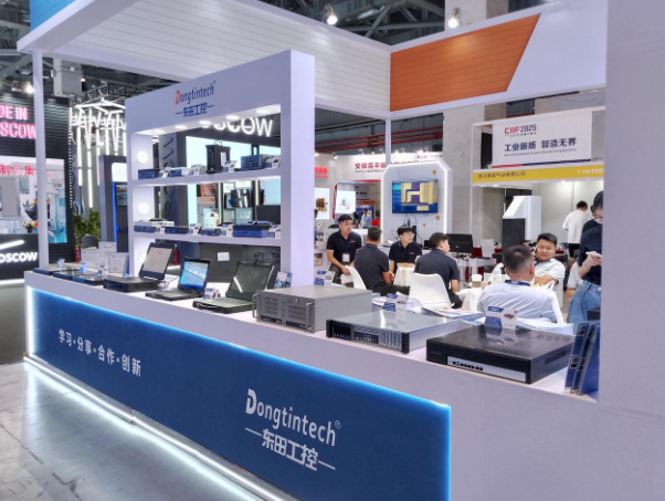 東田工控中國國際工業(yè)博覽會展臺.png 東田工控中國國際工業(yè)博覽會展臺.png