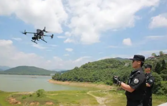 東田三防電腦助力無人機企業(yè)提升戶外作業(yè)效能